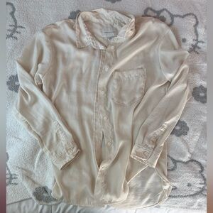 American Eagle women’s white button up